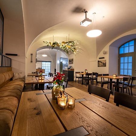Hotel Pansky Pivovar Holešov Buitenkant foto