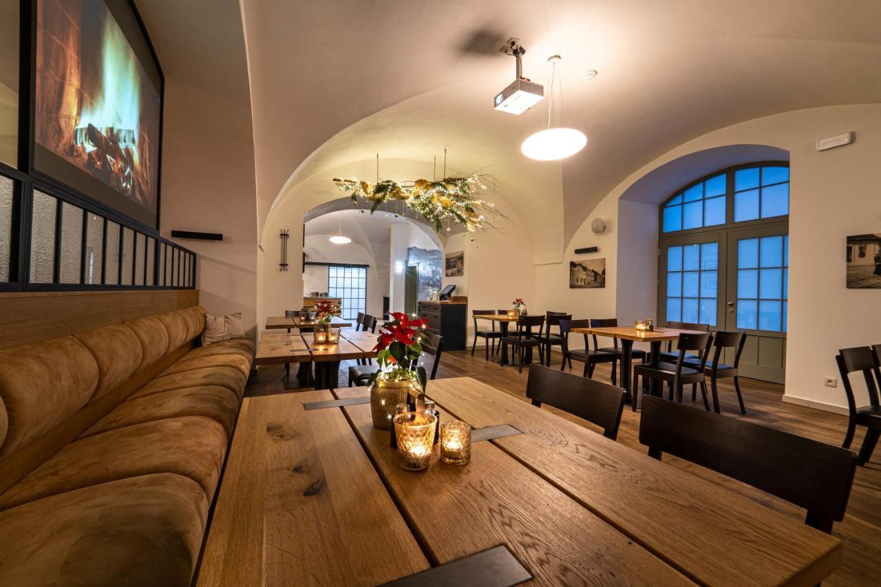 Hotel Pansky Pivovar Holešov Buitenkant foto